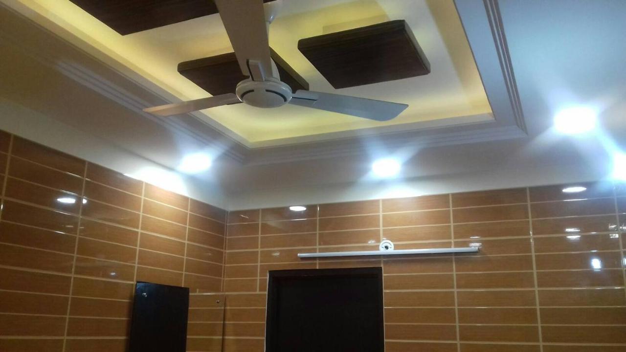 Posh, Foreigner Area Lajpat Ngar Luxury *