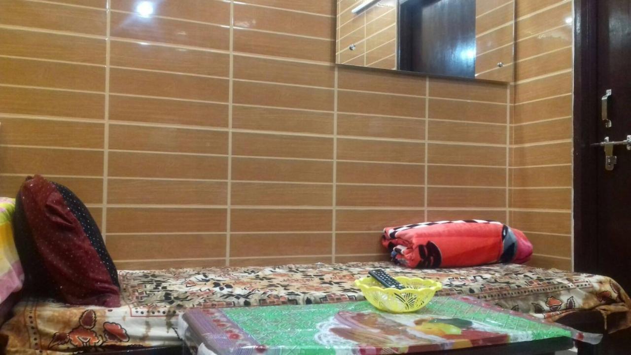 Apartment Posh, Foreigner Area Lajpat Ngar Luxury New Delhi