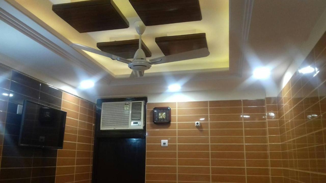 Posh, Foreigner Area Lajpat Ngar Luxury Apartment