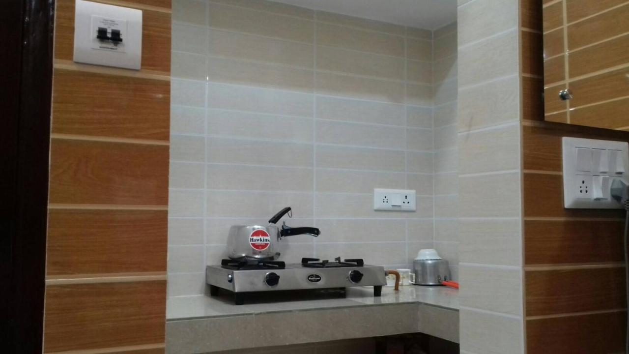Posh, Foreigner Area Lajpat Ngar Luxury Apartment