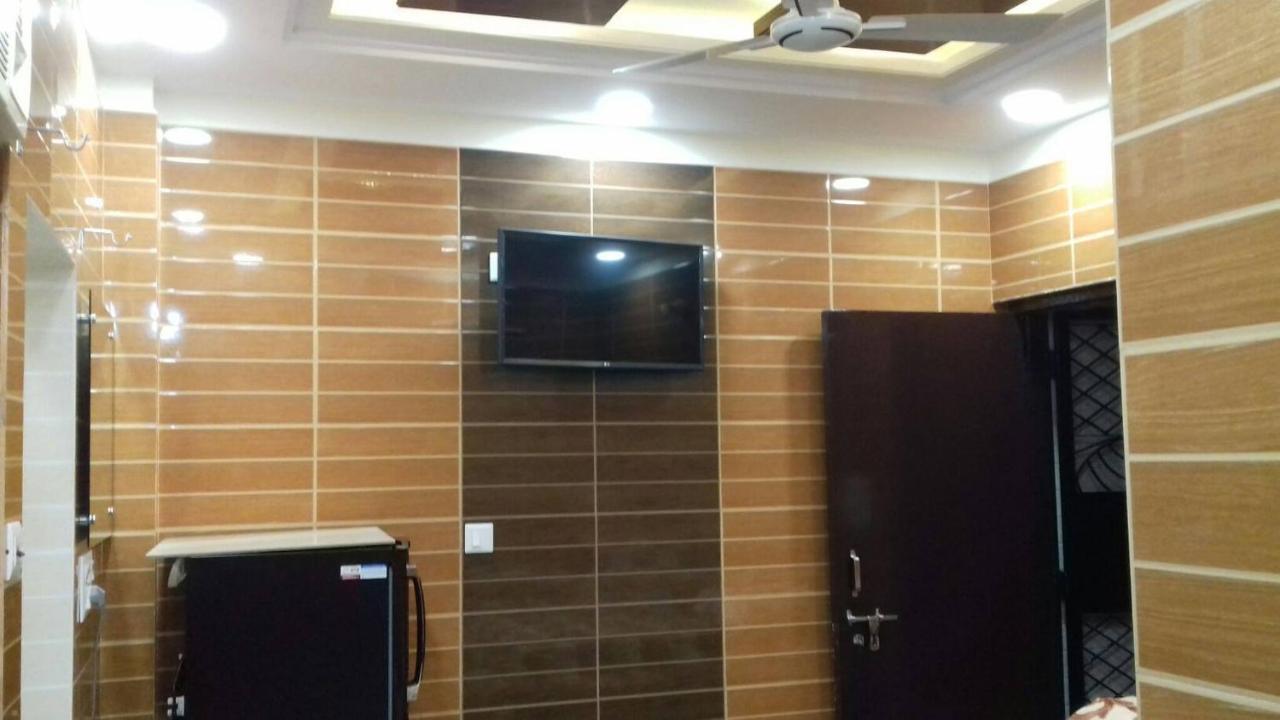 Posh, Foreigner Area Lajpat Ngar Luxury Apartment *