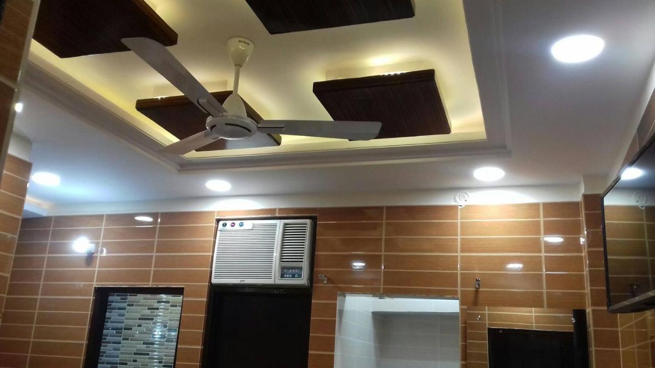 Posh, Foreigner Area Lajpat Ngar Luxury Apartment New Delhi
