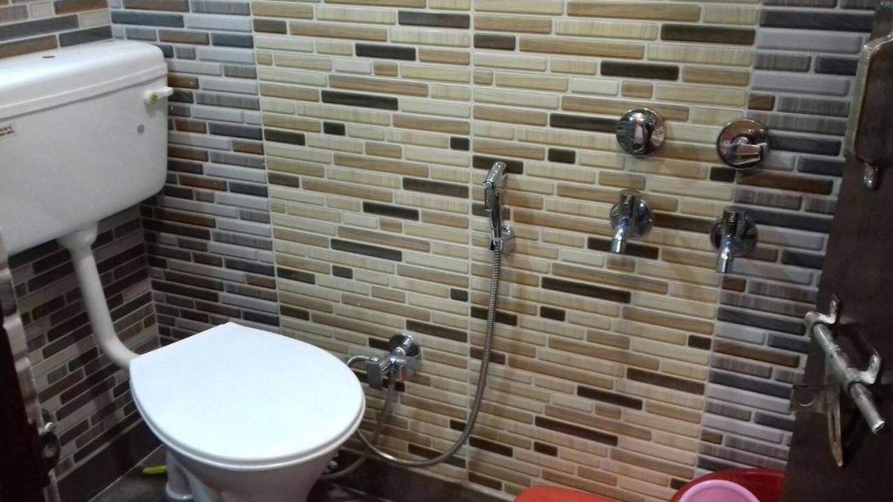 Apartment Posh, Foreigner Area Lajpat Ngar Luxury *